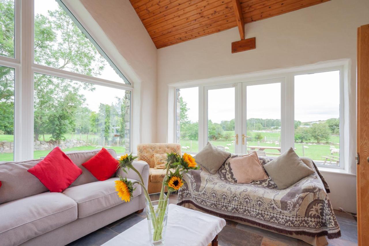 Beautiful Mountain Views & Private Hot Tub