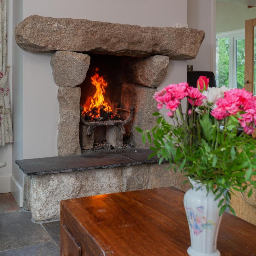 Beautiful Mountain Views & Private Hot Tub Holiday home *