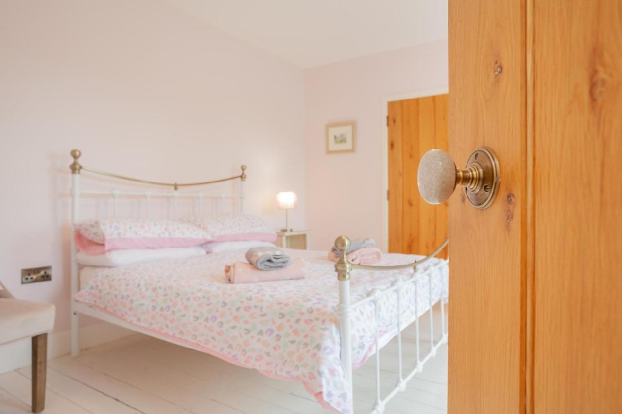 Holiday home Beautiful Mountain Views & Private Hot Tub Kilcoo